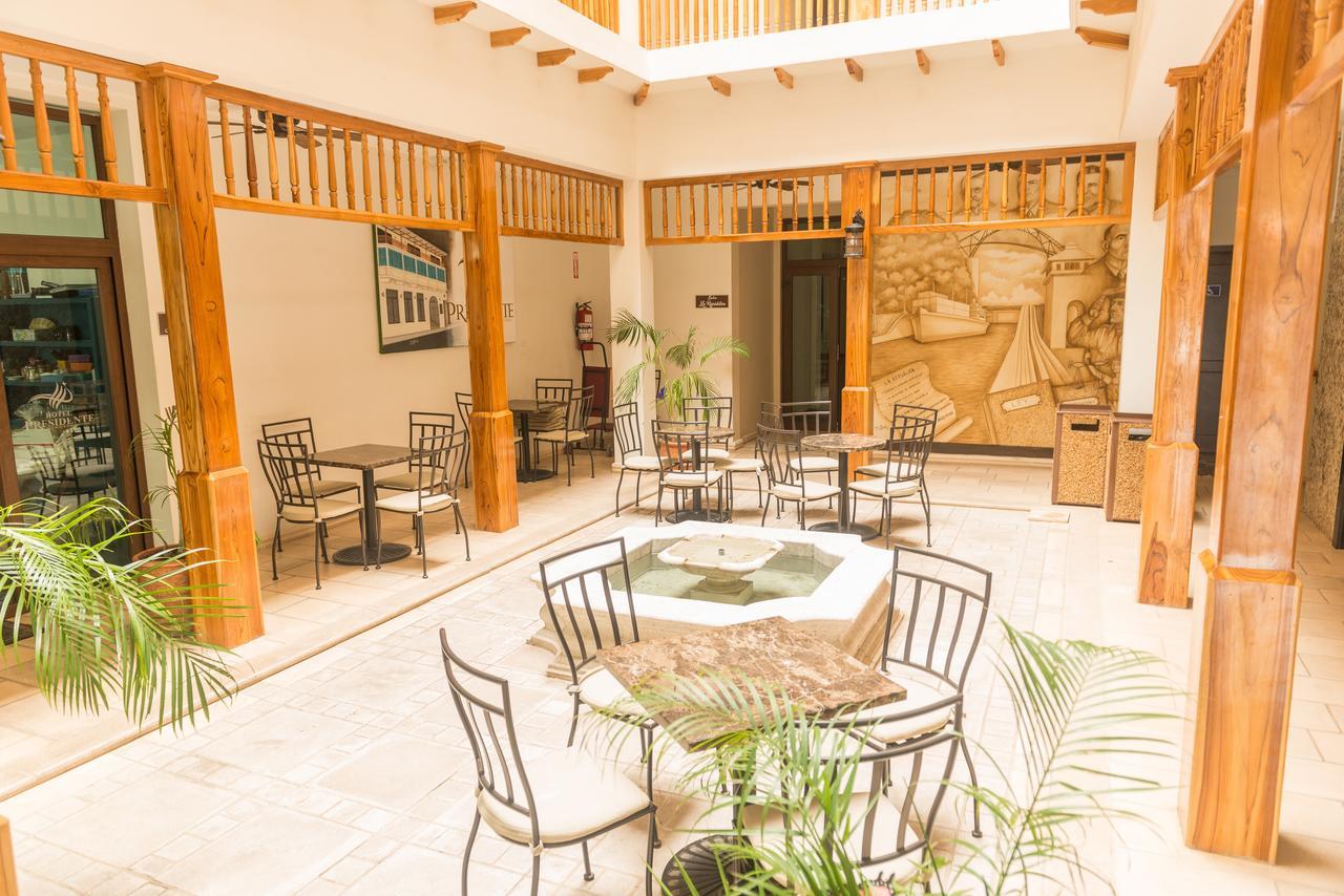 Hotel Presidente Лас Таблас Екстериор снимка